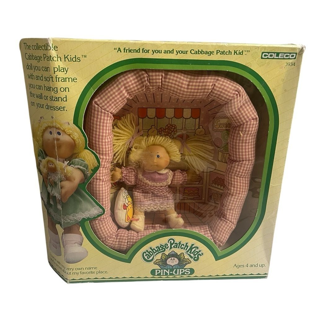 Vintage 1983 Coleco Cabbage Patch Kids Pin-Ups Mini Doll + Toy W Box RARE